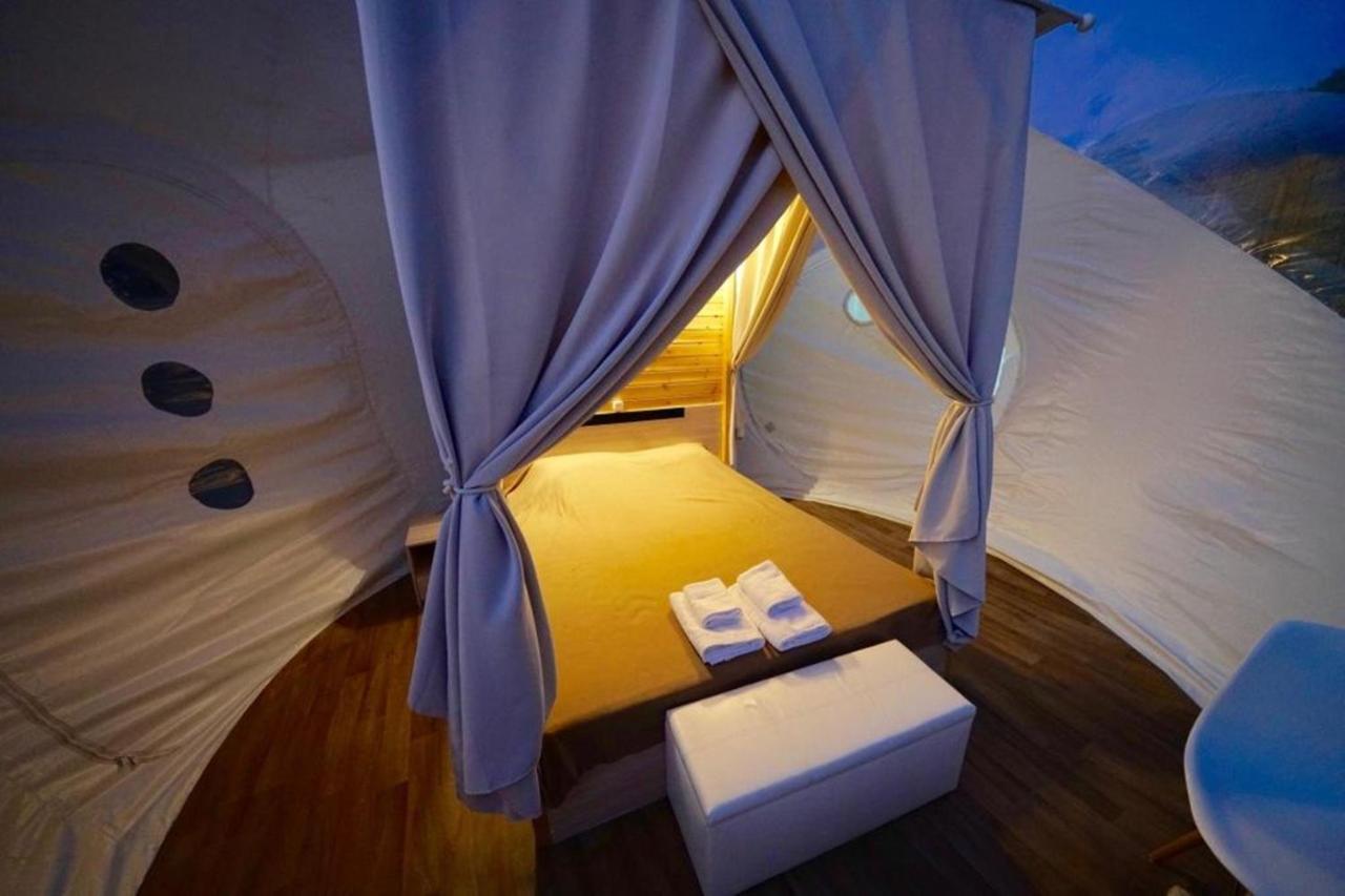 Bubble Tent Hotel Nea Moudania Exterior foto